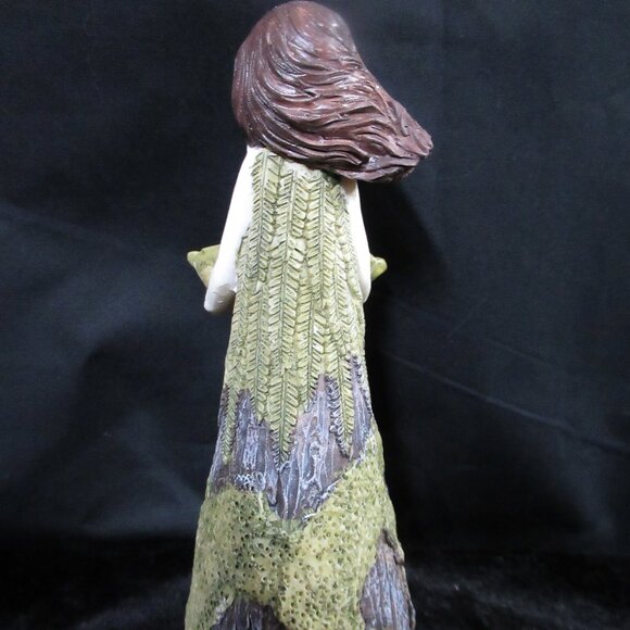 Mother Nature Offering Statue - Picture 5 of 7